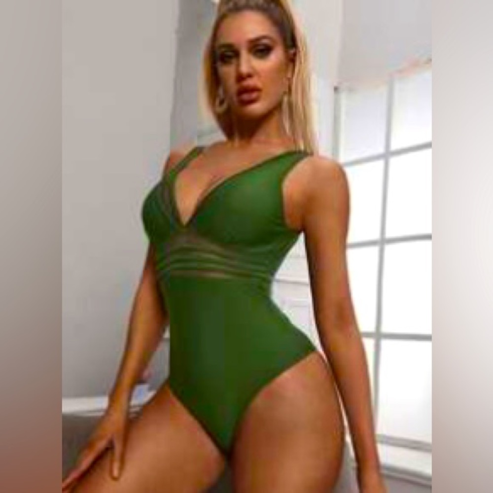 Swim suit/Body suit